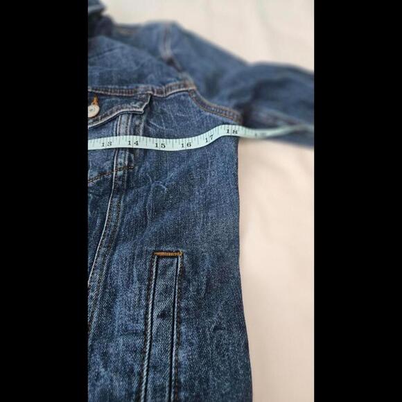 Old Navy Women's Denim Jacket - Size S - Classic Blue Jean Style - Picture 6 of 7